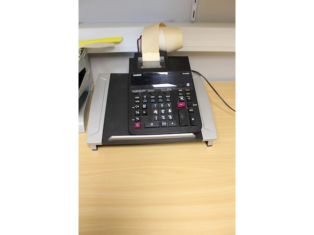 Kantoormaterialen w,o, telmachine, brievenbakjes, plakbandautomaat etc. - afbeelding 4 van  4