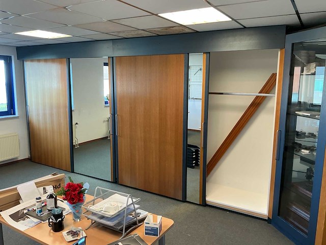 Kantoormeubilair divers (41x) - afbeelding 11 van  14