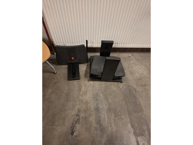 Kantoormeubilair en kantoorartikelen - afbeelding 36 van  55