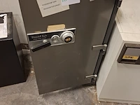 Kantoormeubilair en kantoorartikelen - afbeelding 37 van  55