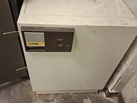 Kantoormeubilair en kantoorartikelen - afbeelding 40 van  55