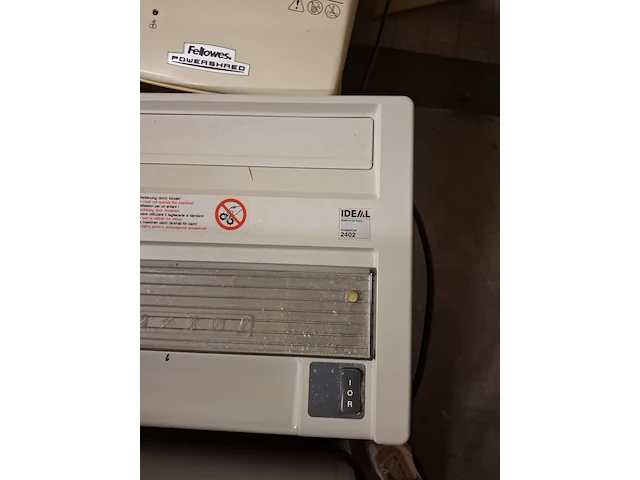 Kantoormeubilair en kantoorartikelen - afbeelding 47 van  55