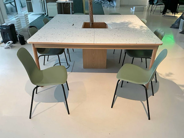 Kantoortafel met stoelen - afbeelding 5 van  7