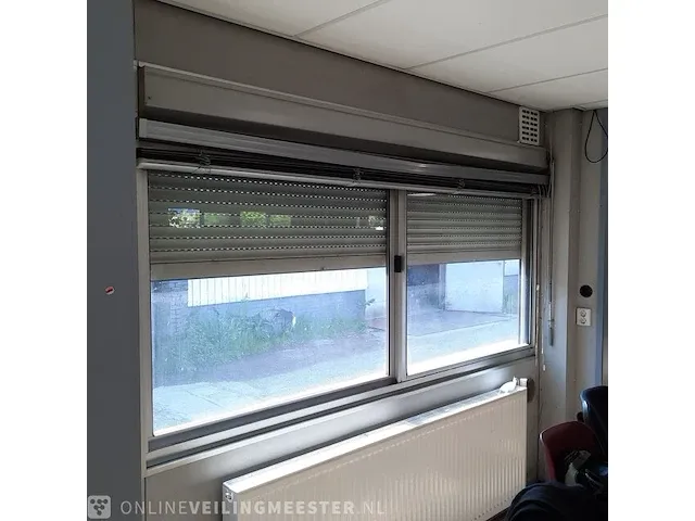 Kantoorunit, geschakeld 5 delig, totale oppervlakte ca. 90m2, afmeting ca. 15x6 meter - afbeelding 25 van  32