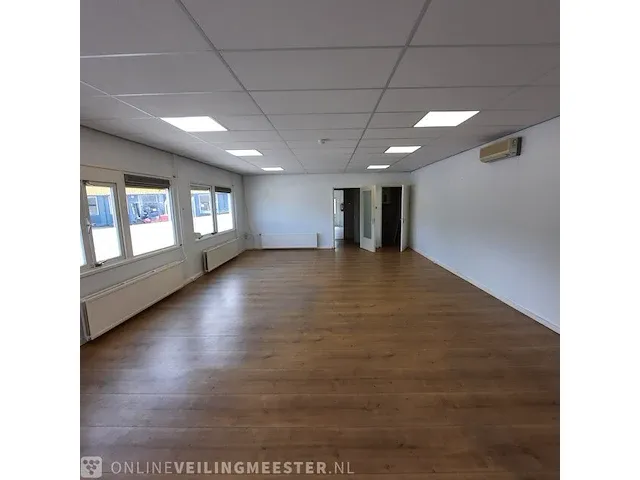Kantoorunit, geschakeld 6 delig, totale oppervlakte ca. 115m2, afmeting ca. 18.3x6.3 meter - afbeelding 4 van  39