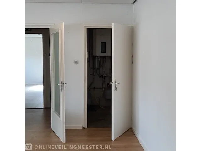 Kantoorunit, geschakeld 6 delig, totale oppervlakte ca. 115m2, afmeting ca. 18.3x6.3 meter - afbeelding 15 van  39
