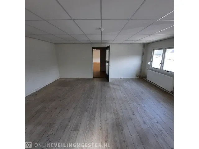 Kantoorunit, geschakeld 6 delig, totale oppervlakte ca. 115m2, afmeting ca. 18.3x6.3 meter - afbeelding 21 van  39