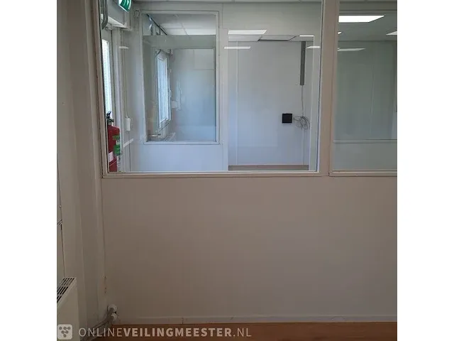Kantoorunit, geschakeld 6 delig, totale oppervlakte ca. 189m2, afmeting ca. 10.5x18 meter - afbeelding 15 van  54