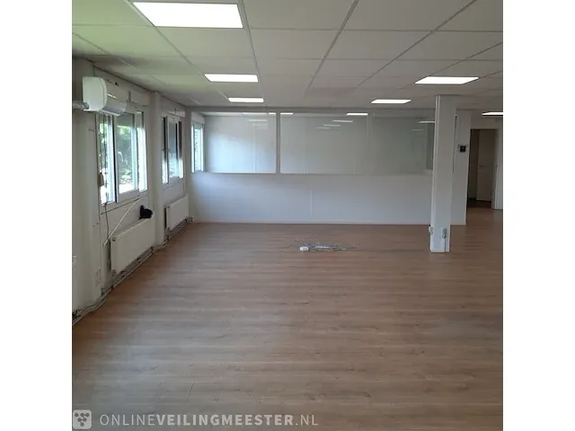 Kantoorunit, geschakeld 6 delig, totale oppervlakte ca. 189m2, afmeting ca. 10.5x18 meter - afbeelding 19 van  54