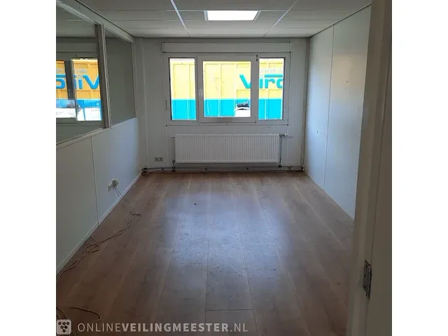 Kantoorunit, geschakeld 6 delig, totale oppervlakte ca. 189m2, afmeting ca. 10.5x18 meter - afbeelding 27 van  54