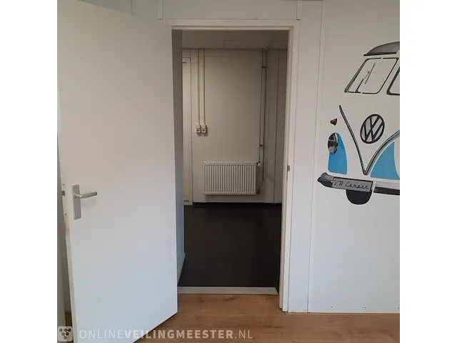Kantoorunit, geschakeld 6 delig, totale oppervlakte ca. 189m2, afmeting ca. 10.5x18 meter - afbeelding 28 van  54