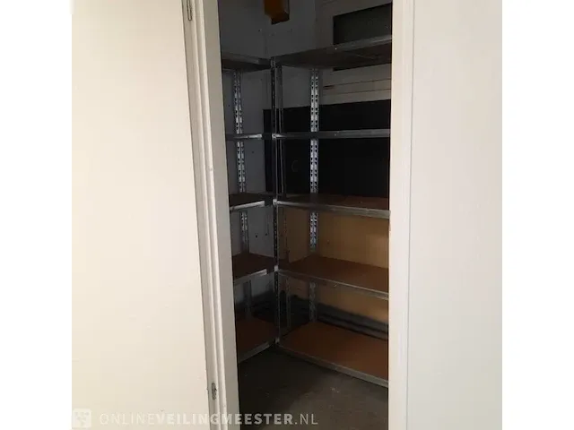 Kantoorunit, geschakeld 6 delig, totale oppervlakte ca. 189m2, afmeting ca. 10.5x18 meter - afbeelding 30 van  54