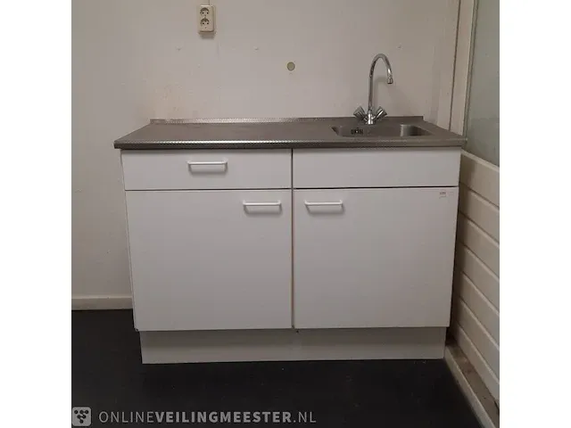 Kantoorunit, geschakeld 6 delig, totale oppervlakte ca. 189m2, afmeting ca. 10.5x18 meter - afbeelding 35 van  54