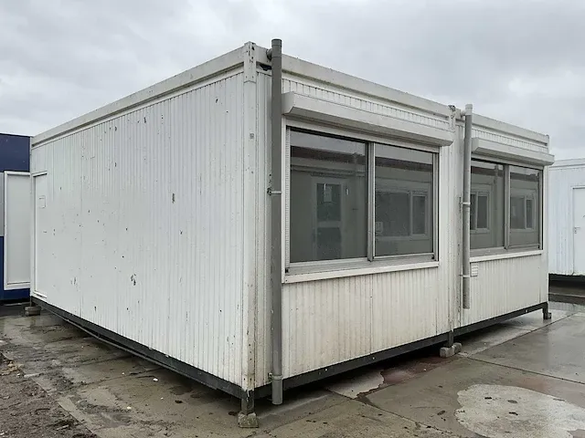 Kantoorunit geschakeld - afbeelding 1 van  28