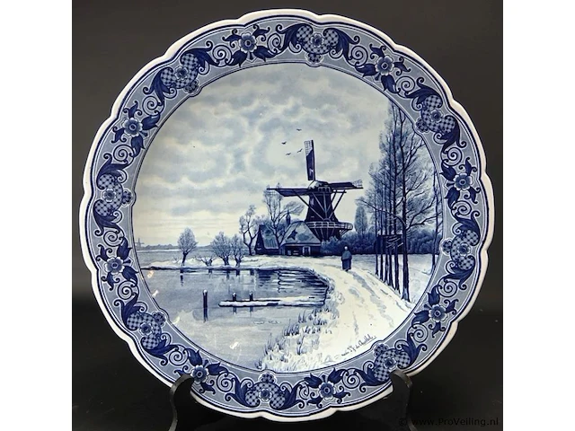 Kapitale porseleinen schotel - afbeelding 2 van  5