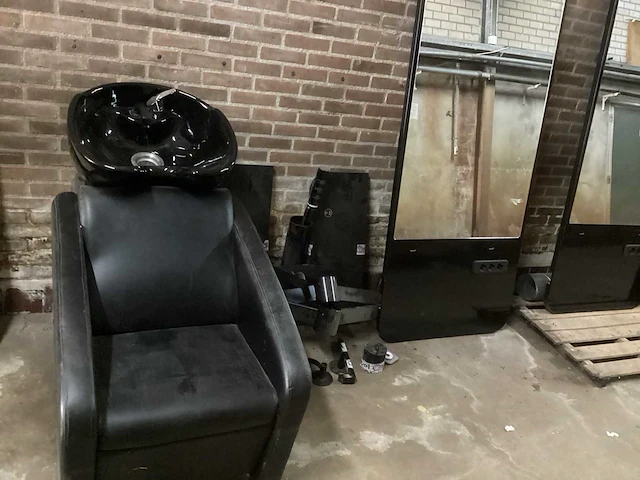 Kapsalon - afbeelding 1 van  6