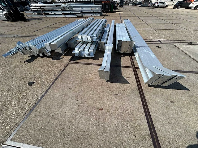 Kapschuur - staalconstructie 10 x 25 meter (250m2) - afbeelding 2 van  14