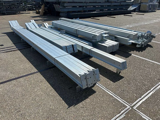 Kapschuur - staalconstructie 10 x 25 meter (250m2) - afbeelding 7 van  14