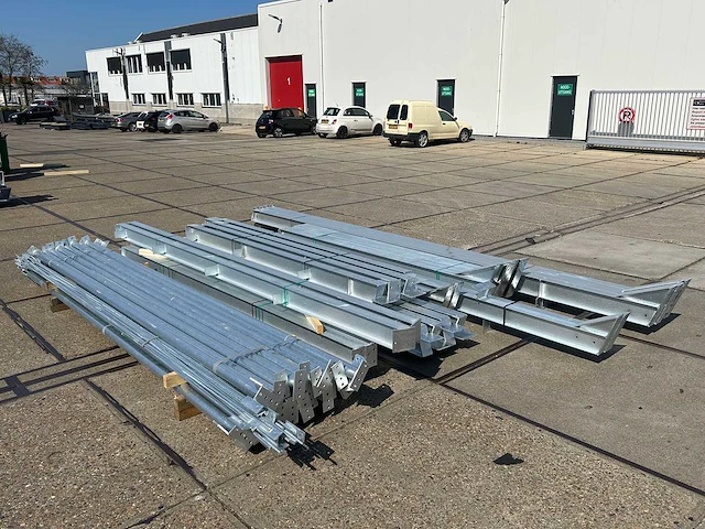 Kapschuur - staalconstructie 10 x 25 meter (250m2) - afbeelding 11 van  14