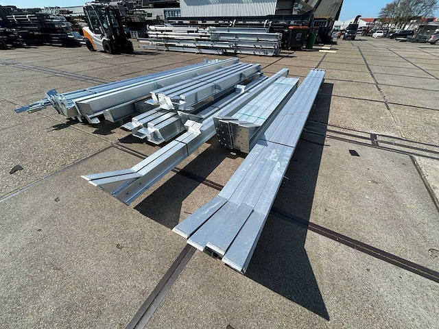 Kapschuur - staalconstructie 10 x 25 meter (250m2) - afbeelding 14 van  14
