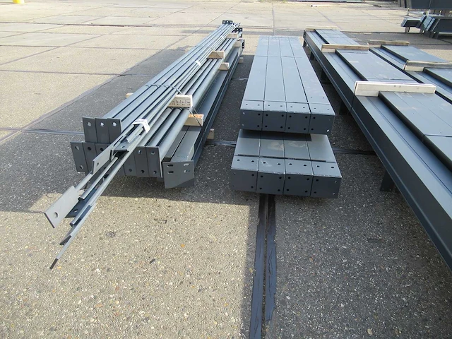 Kapschuur - staalconstructie 10 x 25 meter (250m2) - afbeelding 2 van  16