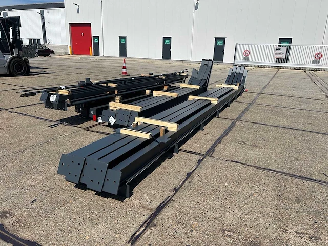 Kapschuur - staalconstructie 10.50 x 20.00 meter (210m2) - afbeelding 3 van  11