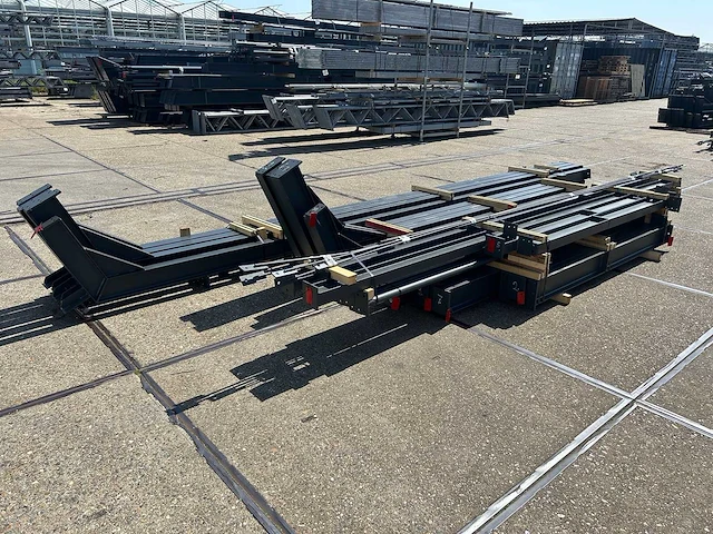 Kapschuur - staalconstructie 10.50 x 20.00 meter (210m2) - afbeelding 1 van  11