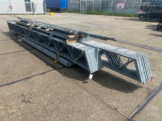 Kapschuur - staalconstructie 12.80 x 24.00 meter (307m2) - afbeelding 2 van  9