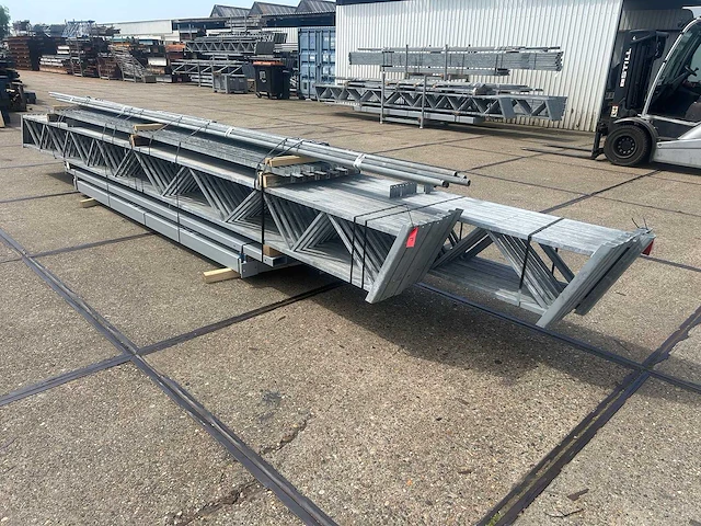 Kapschuur - staalconstructie 12.80 x 28.00 meter (358m2) - afbeelding 5 van  9