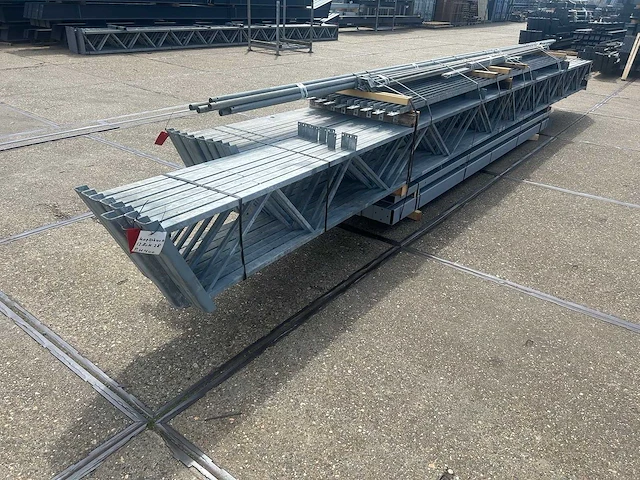 Kapschuur - staalconstructie 12.80 x 28.00 meter (358m2) - afbeelding 7 van  11