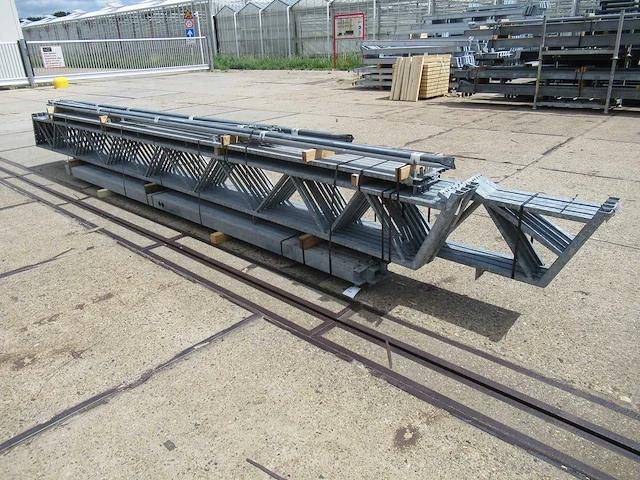 Kapschuur - staalconstructie 12.95 x 12.00 meter (155m2) - afbeelding 5 van  9