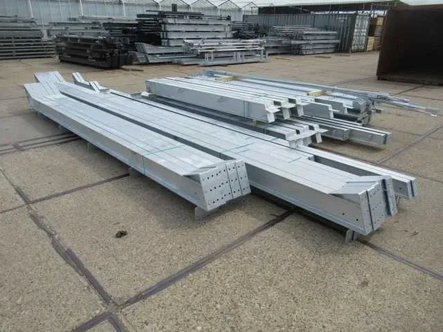 Kapschuur - staalconstructie 15 x 30 meter (450m2) - afbeelding 1 van  17