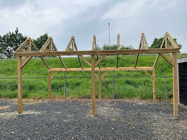 Kapschuur constructie 1500x300x322 cm - afbeelding 3 van  8