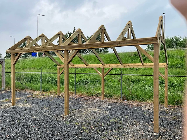 Kapschuur constructie 900x300x322 cm - afbeelding 1 van  8