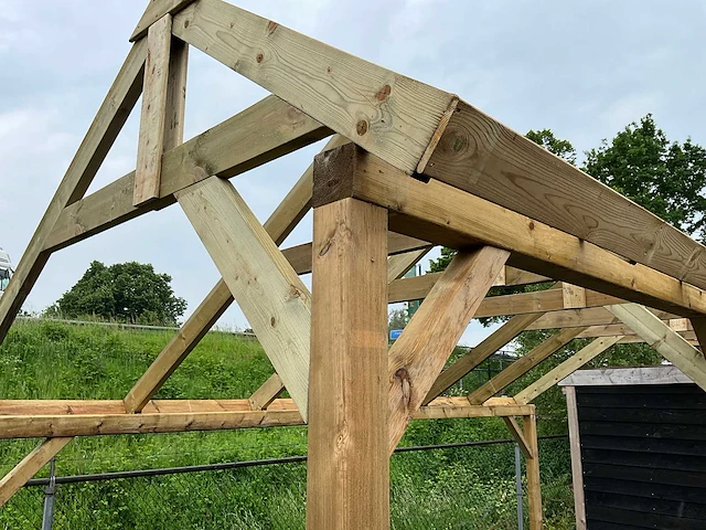 Kapschuur constructie 900x300x322 cm - afbeelding 4 van  8