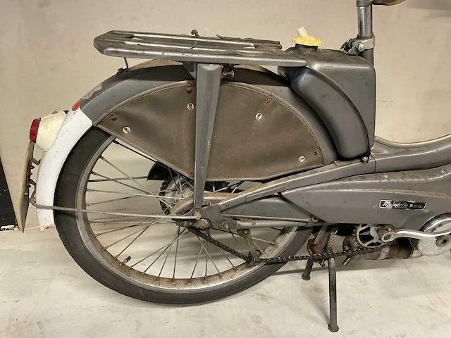 Kaptein mobylette oldtimer brommer - afbeelding 17 van  24