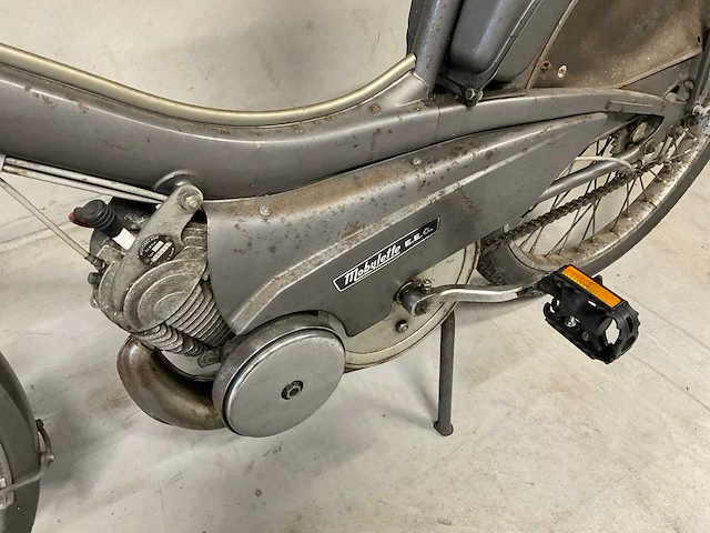 Kaptein mobylette oldtimer brommer - afbeelding 21 van  24