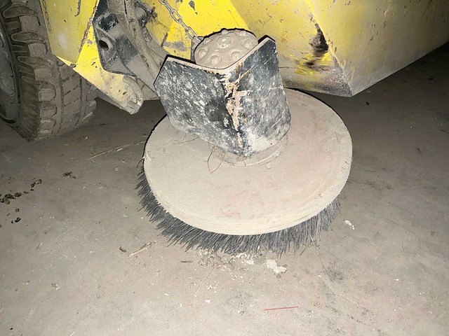 Kärcher - 2003 - kmr 1700-b lpg - zelfrijdende veegmachine - afbeelding 3 van  14