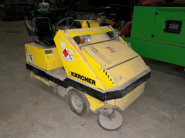 Kärcher - 2003 - kmr 1700-b lpg - zelfrijdende veegmachine - afbeelding 1 van  14