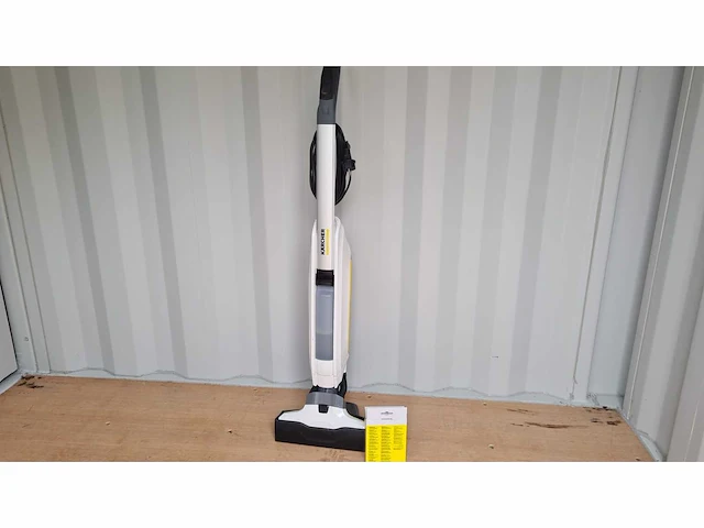 Karcher - elektrische vloer-reiniger - dweil - afbeelding 1 van  6