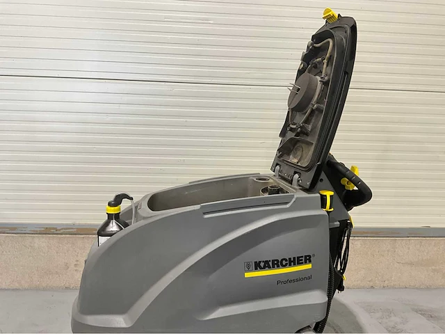 Karcher b 60 w bp zelfrijdende schrobmachine - afbeelding 4 van  12