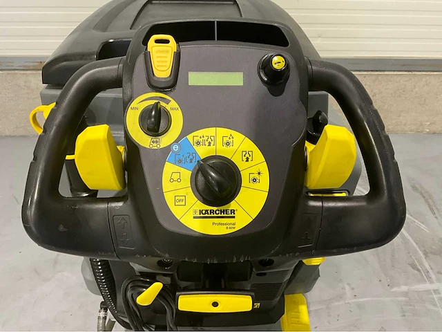 Karcher b 60 w bp zelfrijdende schrobmachine - afbeelding 10 van  12