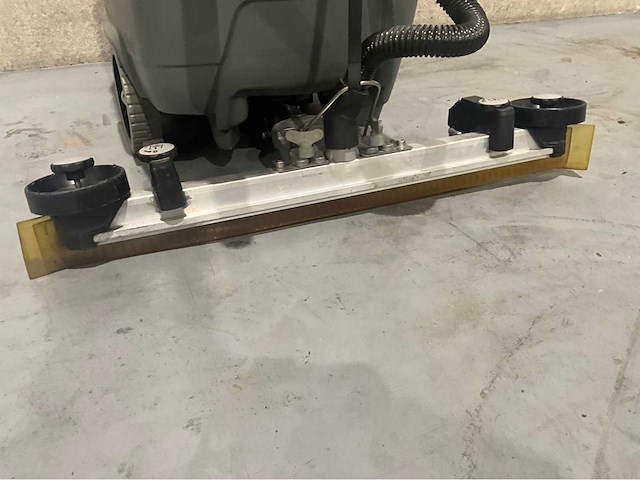 Karcher bd 43/25 c bp pack schrobmachine - afbeelding 2 van  12