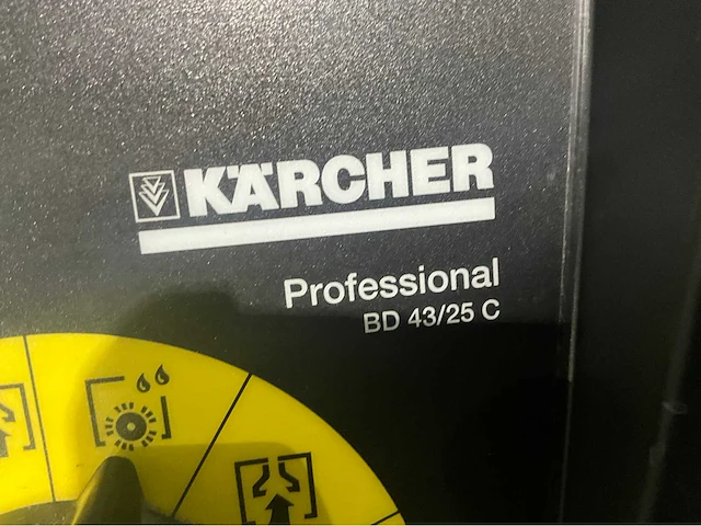 Karcher bd 43/25 c bp pack zelfrijdende schrobmachine - afbeelding 4 van  13