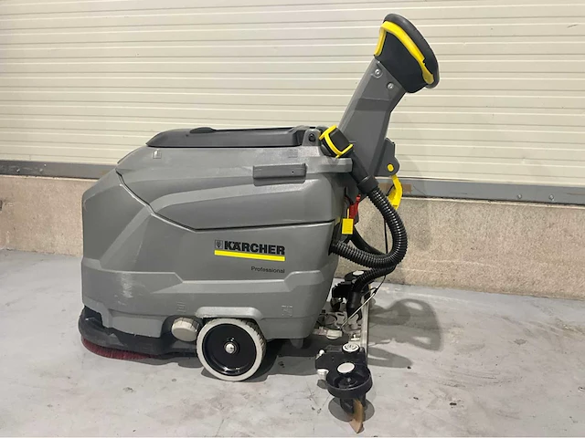 Karcher bd 43/25 c bp pack zelfrijdende schrobmachine - afbeelding 9 van  13