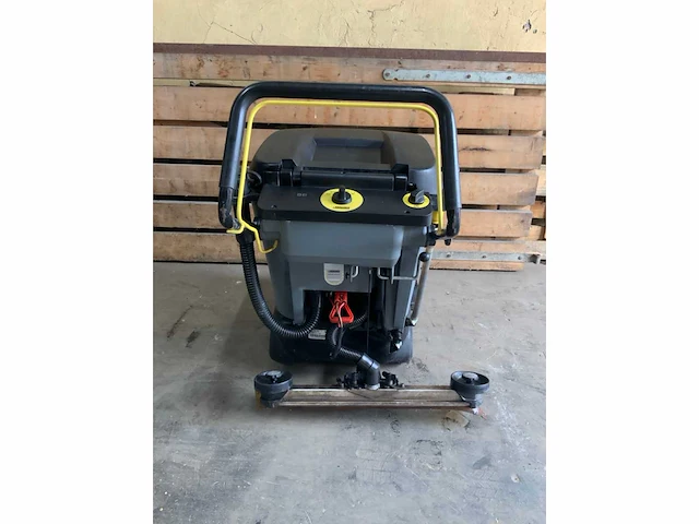 Kärcher br 40/25 c zelfrijdende schrob- zuigmachine - afbeelding 8 van  10