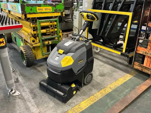 Karcher br 45/22 c vloerreiniger - afbeelding 1 van  9