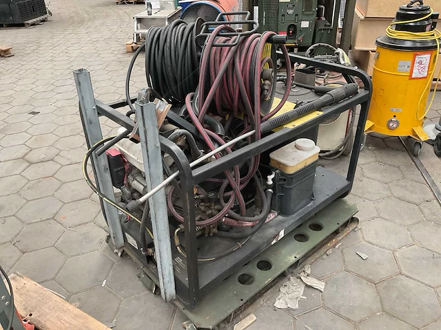 Kärcher hds 1000 be hogedrukreiniger - afbeelding 3 van  9