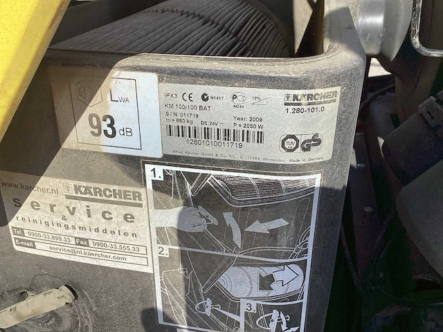 Kärcher km 100/100 r zelfrijdende veegmachine - afbeelding 2 van  15