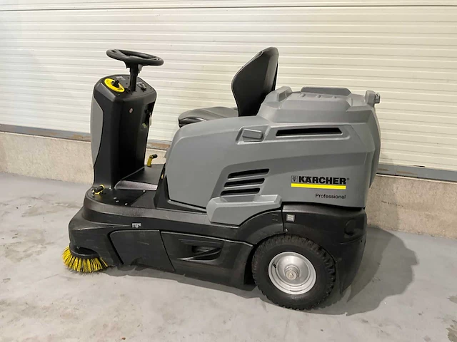 Karcher km 90/60 r bp opzit veeg/zuigmachine dubbele borstels - afbeelding 10 van  16